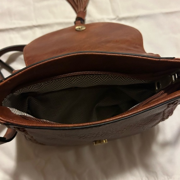 Jen & Co Penelope Crossbody - Picture 4 of 6